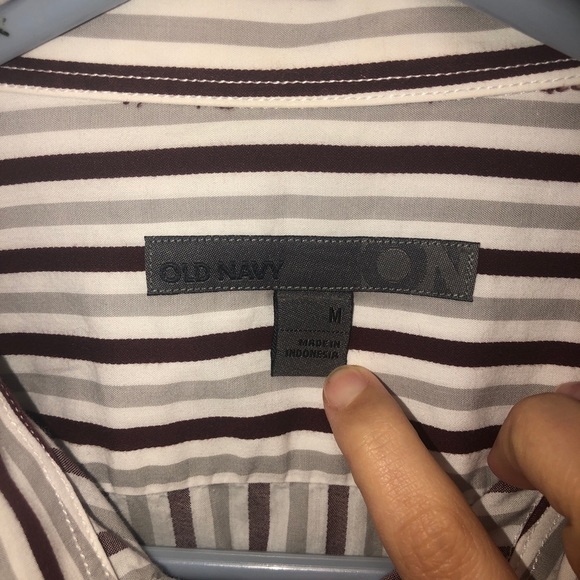 💙 Old Navy Casual Button Down - Picture 2 of 3